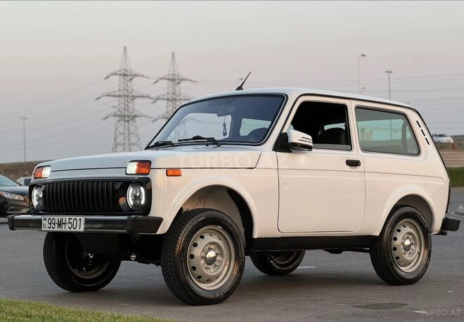 LADA (VAZ) Niva 2015, 237,000 km - 1.7 л - Astara