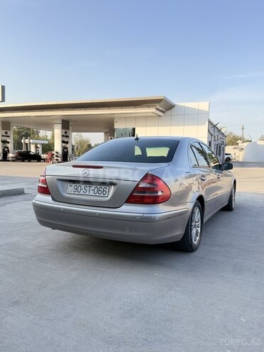 Mercedes E 240 2003, 349,000 km - 2.6 l - Beyləqan