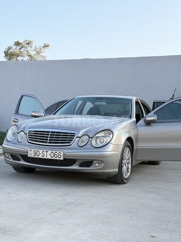 Mercedes E 240 2003, 349,000 km - 2.6 l - Beyləqan