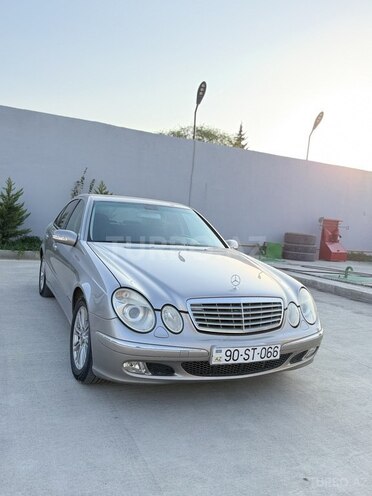 Mercedes E 240 2003, 349,000 km - 2.6 l - Beyləqan