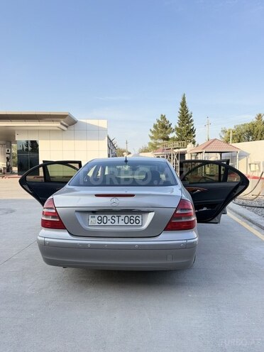 Mercedes E 240 2003, 349,000 km - 2.6 l - Beyləqan