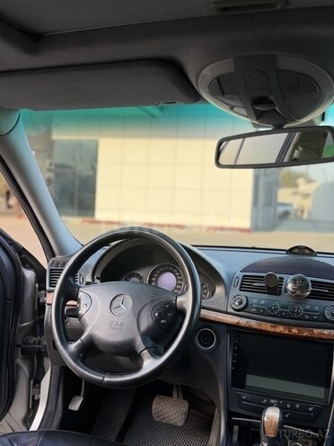 Mercedes E 240 2003, 349,000 km - 2.6 l - Beyləqan