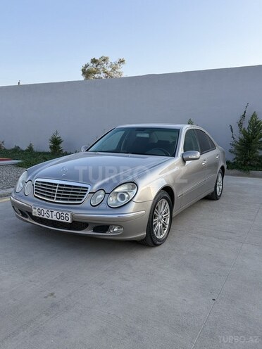 Mercedes E 240 2003, 349,000 km - 2.6 l - Beyləqan