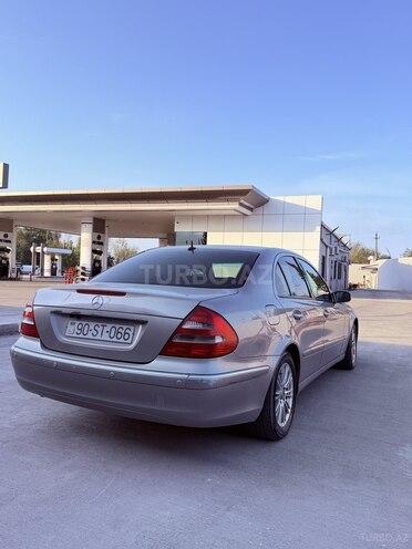 Mercedes E 240 2003, 349,000 km - 2.6 l - Beyləqan