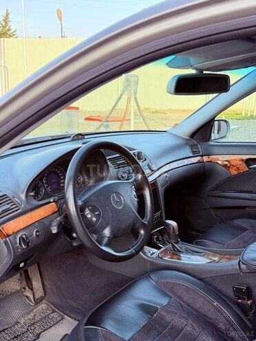 Mercedes E 240 2003, 349,000 km - 2.6 l - Beyləqan