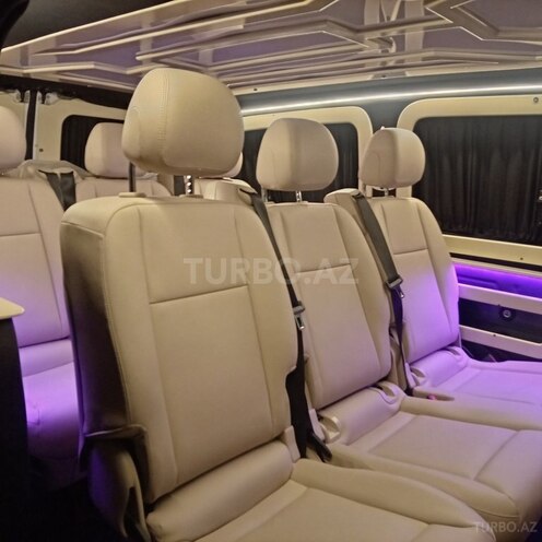 Mercedes  2010, 275,903 km - 2.1 л - Qazax