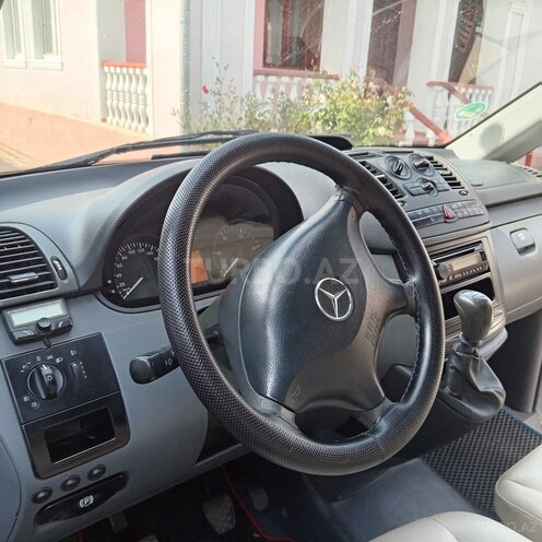 Mercedes  2010, 275,903 km - 2.1 л - Qazax