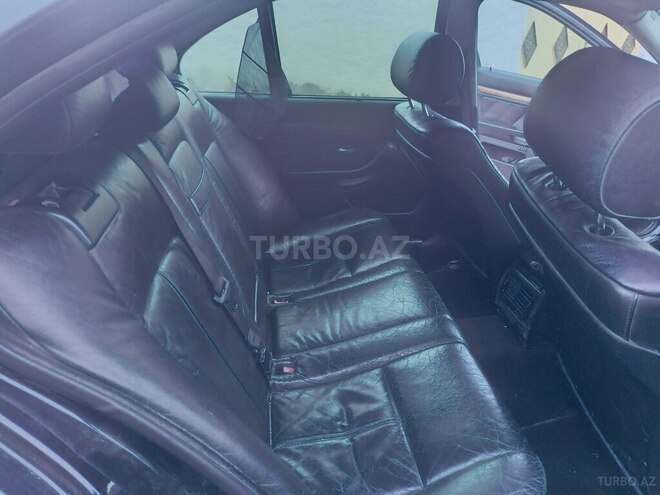BMW 528 2000, 222,000 km - 2.8 л - Gəncə