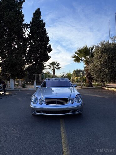 Mercedes E 220 2004, 401,600 km - 2.2 l - Göyçay