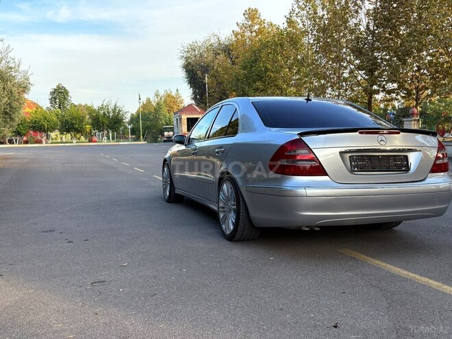Mercedes E 220 2004, 401,600 km - 2.2 l - Göyçay