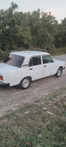 LADA (VAZ) 2107 2001, 28,990 km - 1.6 l - Quba