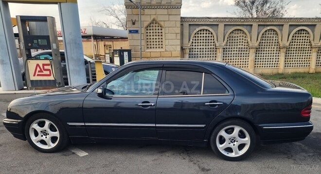 Mercedes E 270 2001, 555,000 km - 2.7 л - Xırdalan