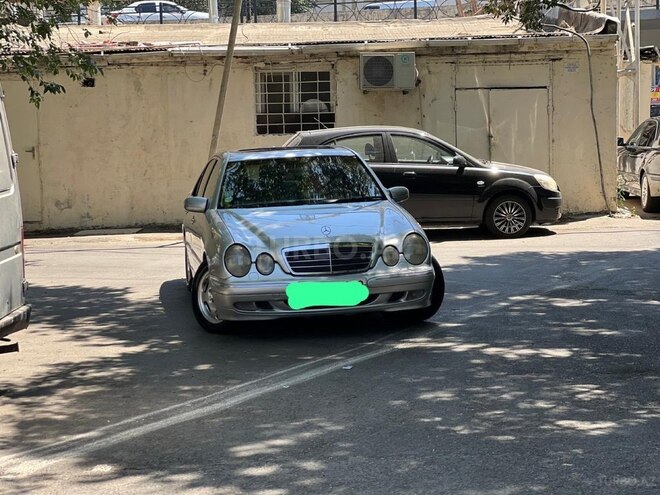 Mercedes E 320 2000, 420,000 km - 3.2 l - Bakı