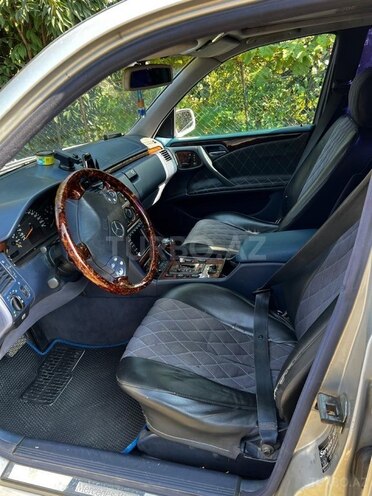 Mercedes E 320 2000, 420,000 km - 3.2 l - Bakı