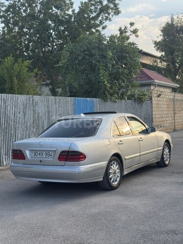 Mercedes E 240 2001, 400,000 km - 2.6 l - Kürdəmir