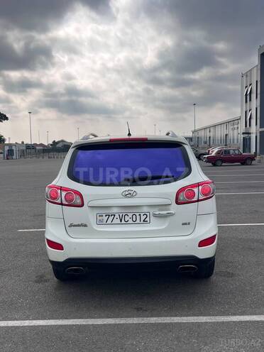 Hyundai Santa Fe 2009, 285,000 km - 2.0 l - Quba