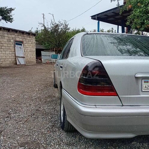 Mercedes C 220 1999, 870,504 km - 2.2 l - Cəlilabad