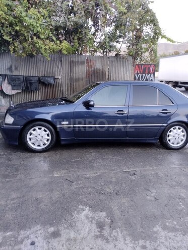 Mercedes C 180 1999, 366,000 km - 1.8 l - Yevlax