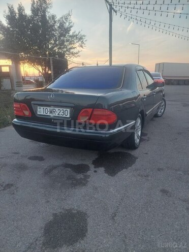 Mercedes E 230 1996, 334,000 km - 2.3 l - Bakı