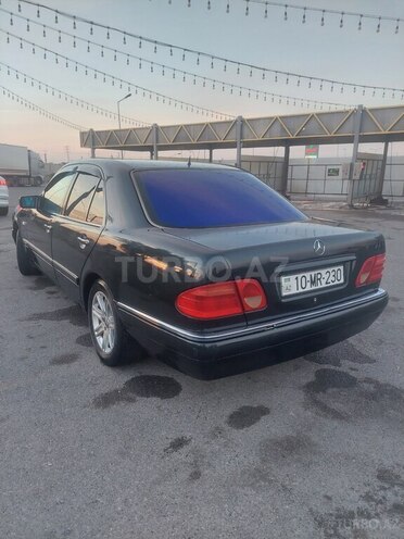 Mercedes E 230 1996, 334,000 km - 2.3 l - Bakı