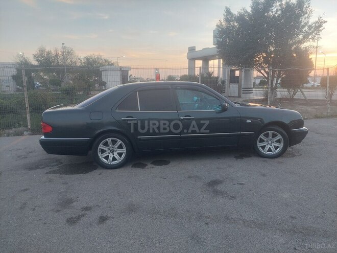 Mercedes E 230 1996, 334,000 km - 2.3 l - Bakı