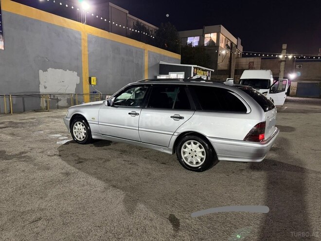 Mercedes C 220 2000, 452,369 km - 2.2 l - Bakı