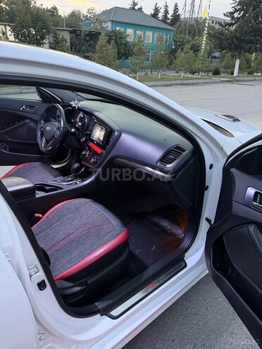 Kia K5 2012, 265,000 km - 2.0 l - Quba