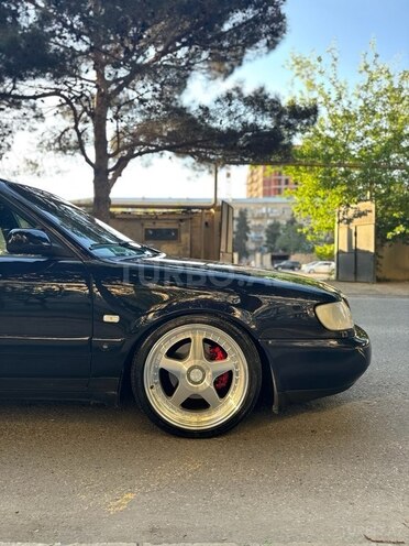 Audi A6 1996, 250,000 km - 1.8 l - Bakı