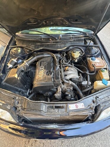 Audi A6 1996, 250,000 km - 1.8 l - Bakı