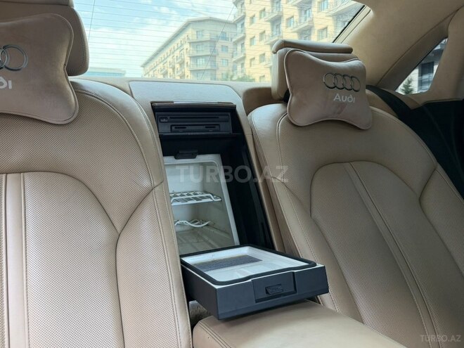 Audi A8 2011, 220,000 km - 4.2 l - Bakı