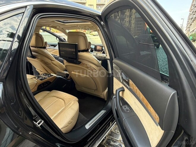 Audi A8 2011, 220,000 km - 4.2 l - Bakı