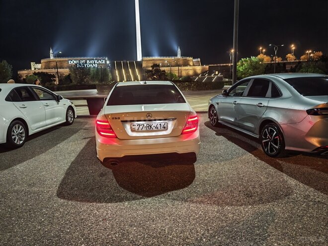 Mercedes C 250 2012, 270,000 km - 1.8 l - Bakı