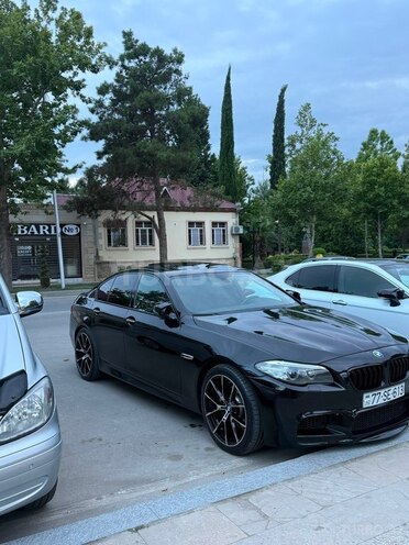BMW 528 2015, 225,308 km - 2.0 л - Yevlax