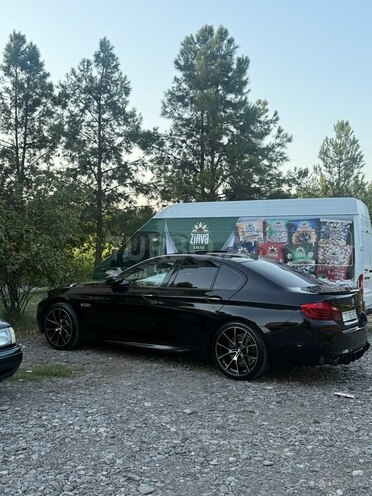 BMW 528 2015, 225,308 km - 2.0 л - Yevlax