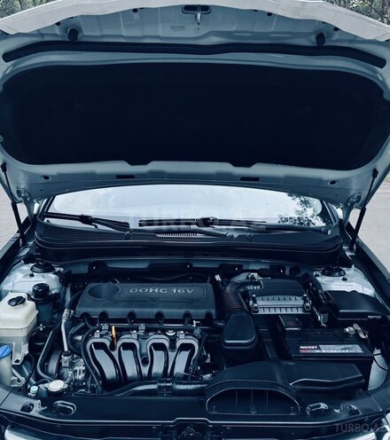 Hyundai Sonata 2010, 193,000 km - 2.0 l - Bakı