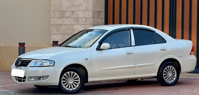 Nissan Sunny 2011, 220,000 km - 1.6 l - Bakı