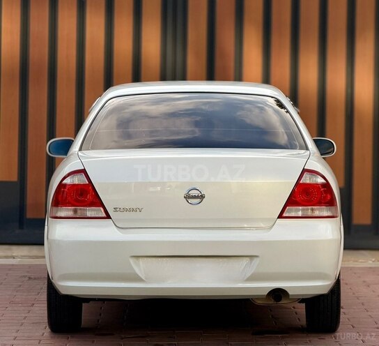 Nissan Sunny 2011, 220,000 km - 1.6 l - Bakı