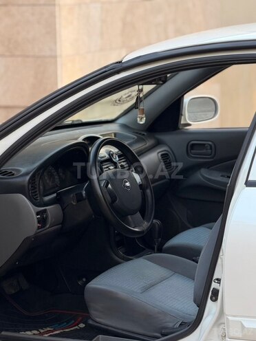 Nissan Sunny 2011, 220,000 km - 1.6 l - Bakı
