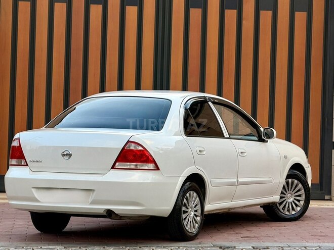 Nissan Sunny 2011, 220,000 km - 1.6 l - Bakı