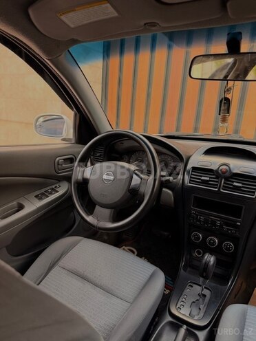 Nissan Sunny 2011, 220,000 km - 1.6 l - Bakı