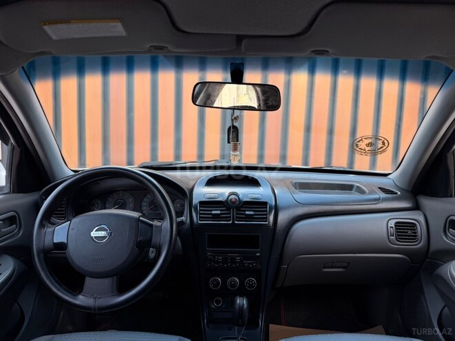 Nissan Sunny 2011, 220,000 km - 1.6 l - Bakı
