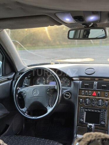Mercedes E 220 2001, 960,000 km - 2.2 l - Bakı