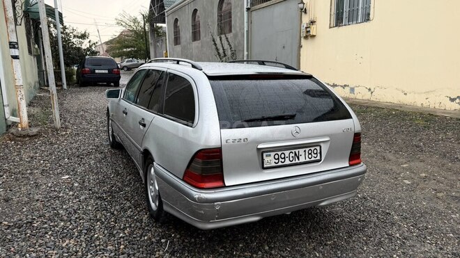 Mercedes C 220 2000, 234,000 km - 2.2 л - Gəncə