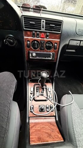 Mercedes C 220 2000, 234,000 km - 2.2 л - Gəncə