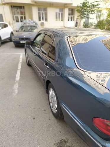 Mercedes E 220 1999, 330,000 km - 2.2 l - Bakı