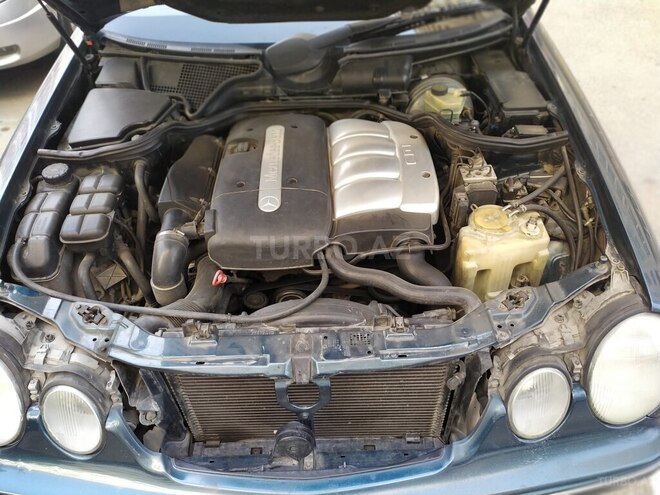 Mercedes E 220 1999, 330,000 km - 2.2 l - Bakı