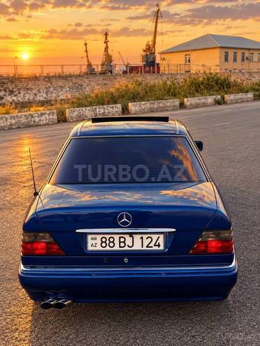 Mercedes E 280 1994, 300,000 km - 2.8 l - Bakı