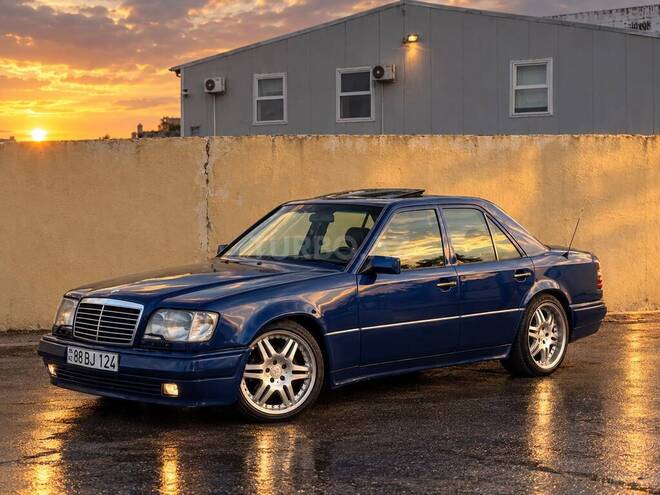 Mercedes E 280 1994, 300,000 km - 2.8 l - Bakı