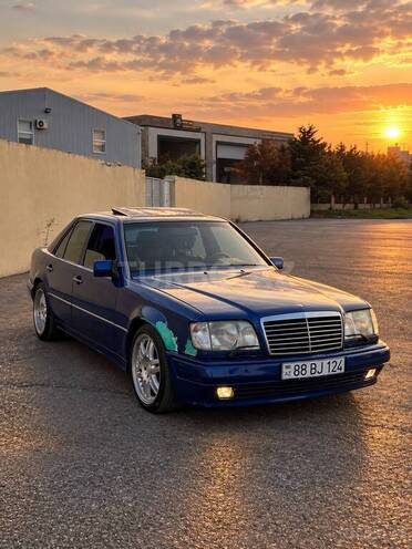 Mercedes E 280 1994, 300,000 km - 2.8 l - Bakı
