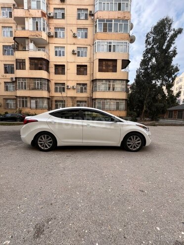 Hyundai Elantra 2015, 201,000 km - 1.8 l - Bakı